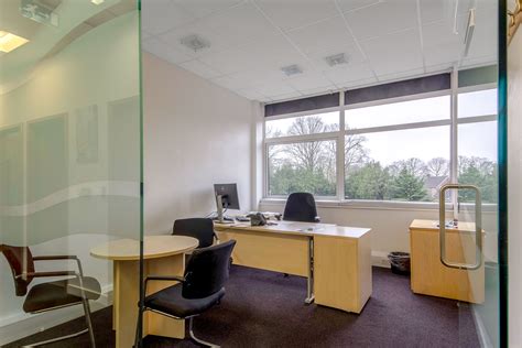 office space wokingham|shops to let woking.